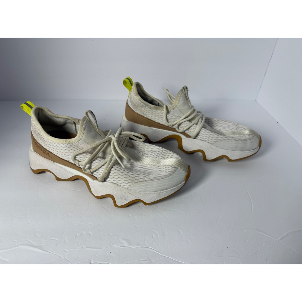 Sorel Kinetic Impact Lace Sneakers Sea Salt White Gum Chunky Sole Womens 10